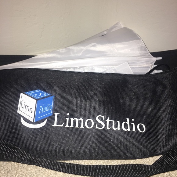 Limo Studio Photography Photo Portrait Studio - Picture 4 of 4